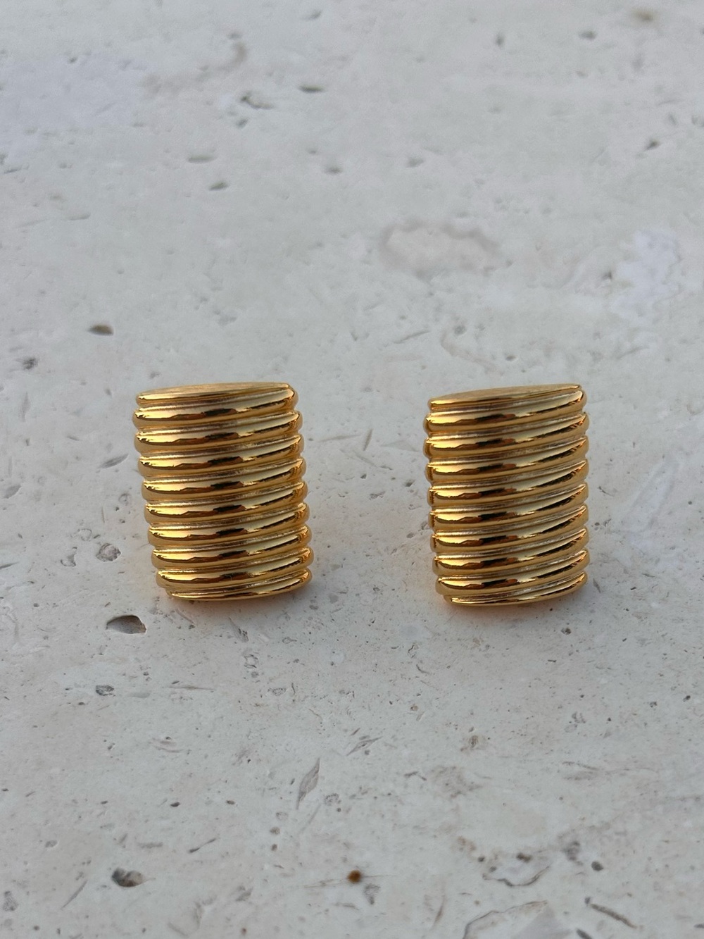 1980s NAPIER Gold-tone Curved Ribbed Rectangle French Clip Earrings